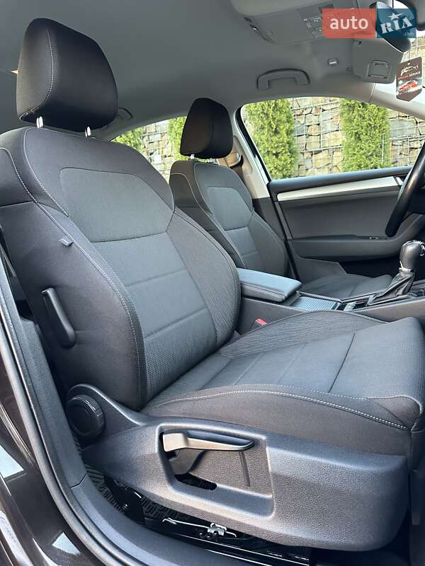 Ліфтбек Skoda Superb 2018 в Стрию