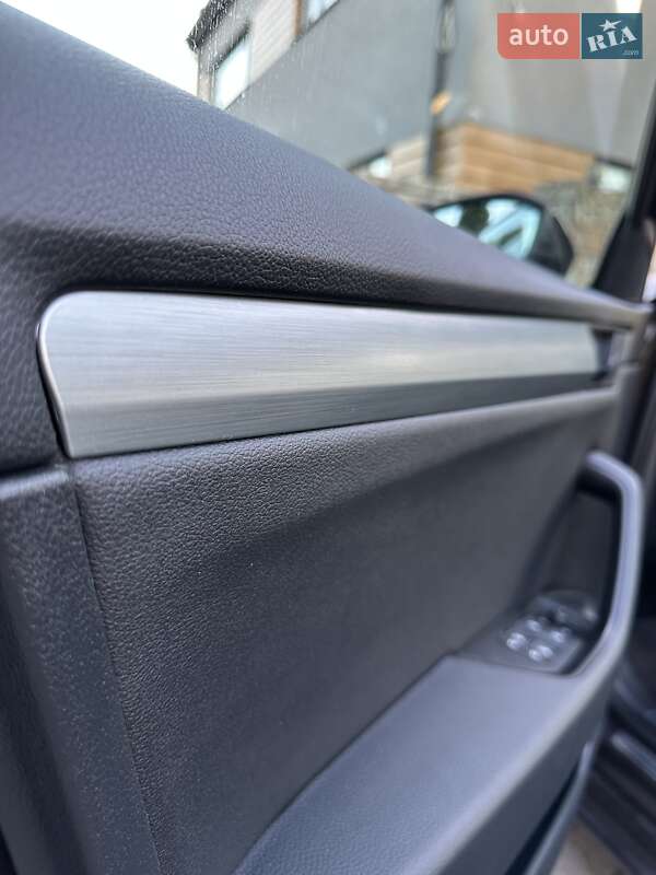 Ліфтбек Skoda Superb 2018 в Стрию