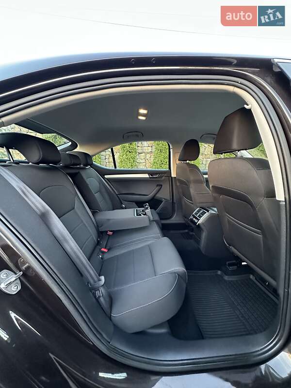 Ліфтбек Skoda Superb 2018 в Стрию