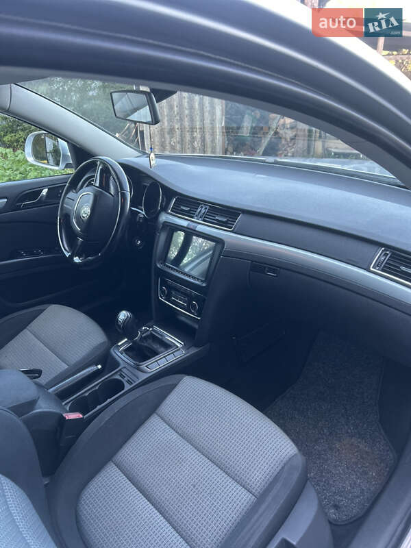 Ліфтбек Skoda Superb 2008 в Львові