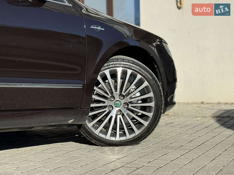 Универсал Skoda Superb 2012 в Кременце