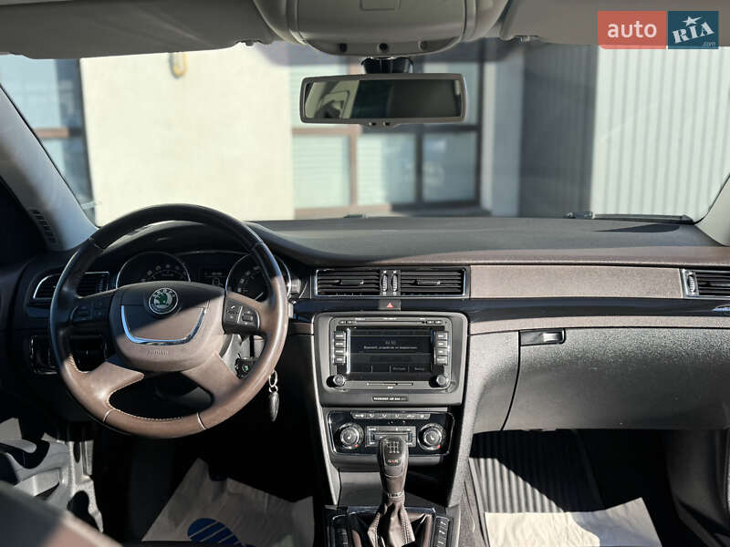 Универсал Skoda Superb 2012 в Кременце