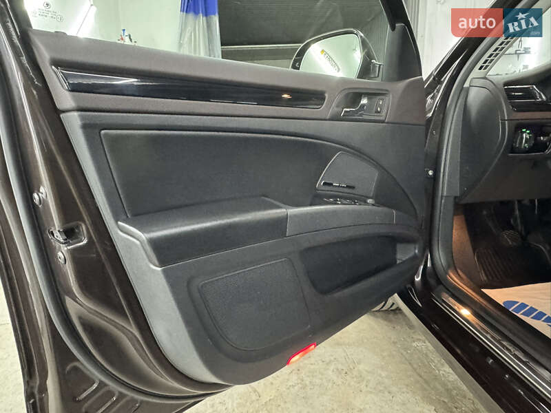 Универсал Skoda Superb 2012 в Кременце