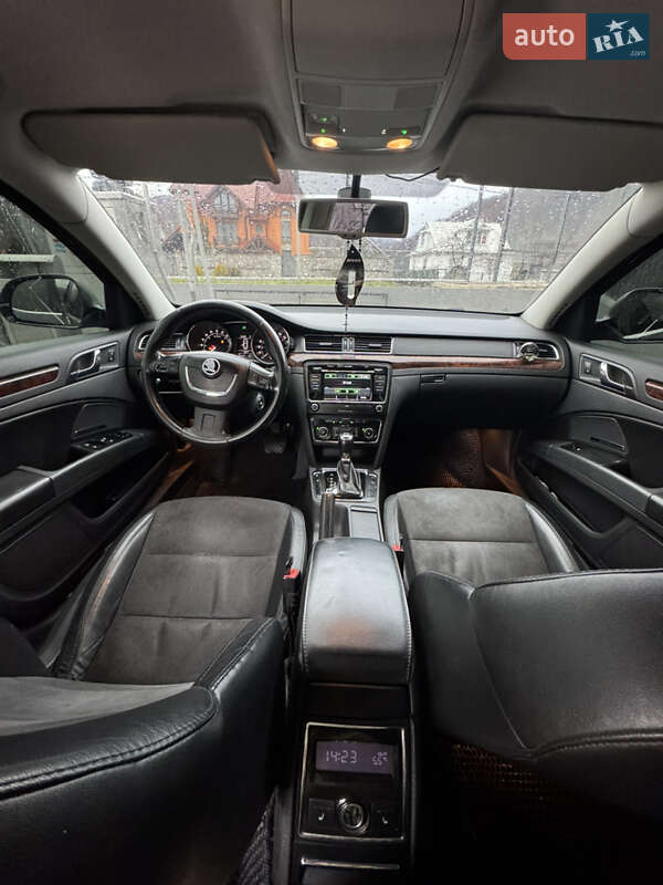 Лифтбек Skoda Superb 2012 в Делятине
