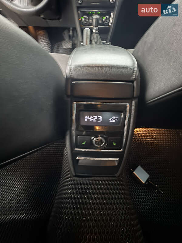 Лифтбек Skoda Superb 2012 в Делятине