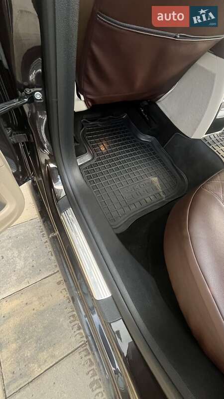 Универсал Skoda Superb 2014 в Измаиле