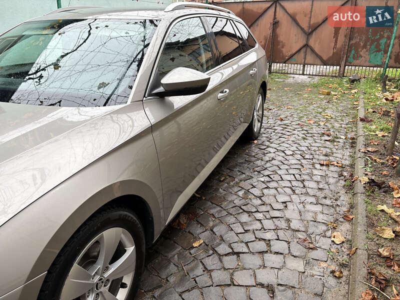 Универсал Skoda Superb 2015 в Мукачево