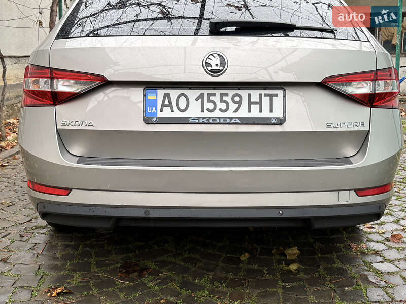 Универсал Skoda Superb 2015 в Мукачево