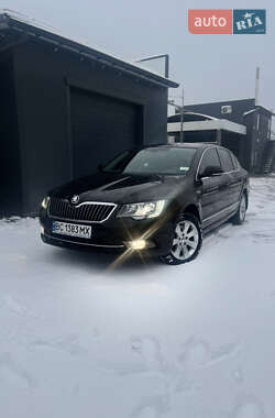 Ліфтбек Skoda Superb 2014 в Львові