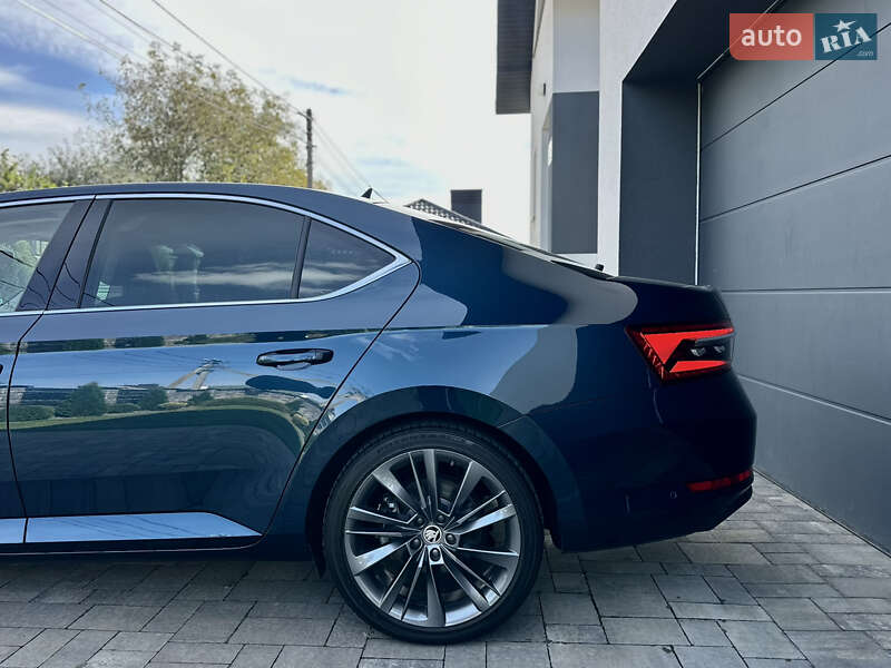 Лифтбек Skoda Superb 2019 в Луцке