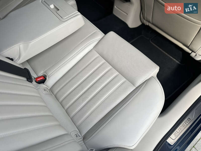 Лифтбек Skoda Superb 2019 в Луцке