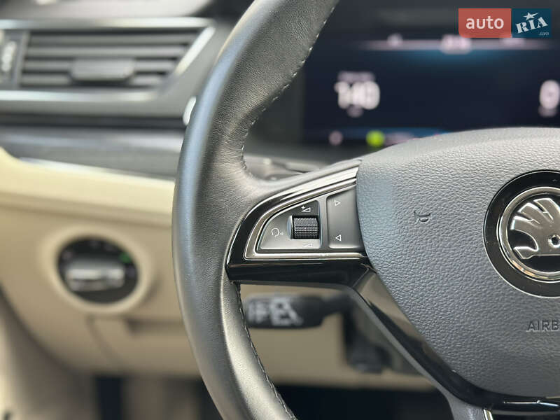 Лифтбек Skoda Superb 2019 в Луцке