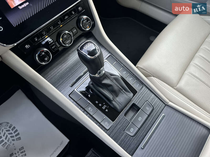 Лифтбек Skoda Superb 2019 в Луцке