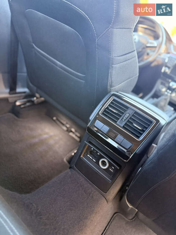 Ліфтбек Skoda Superb 2015 в Дрогобичі