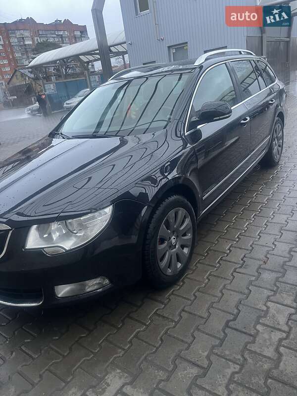 Універсал Skoda Superb 2012 в Хмельницькому