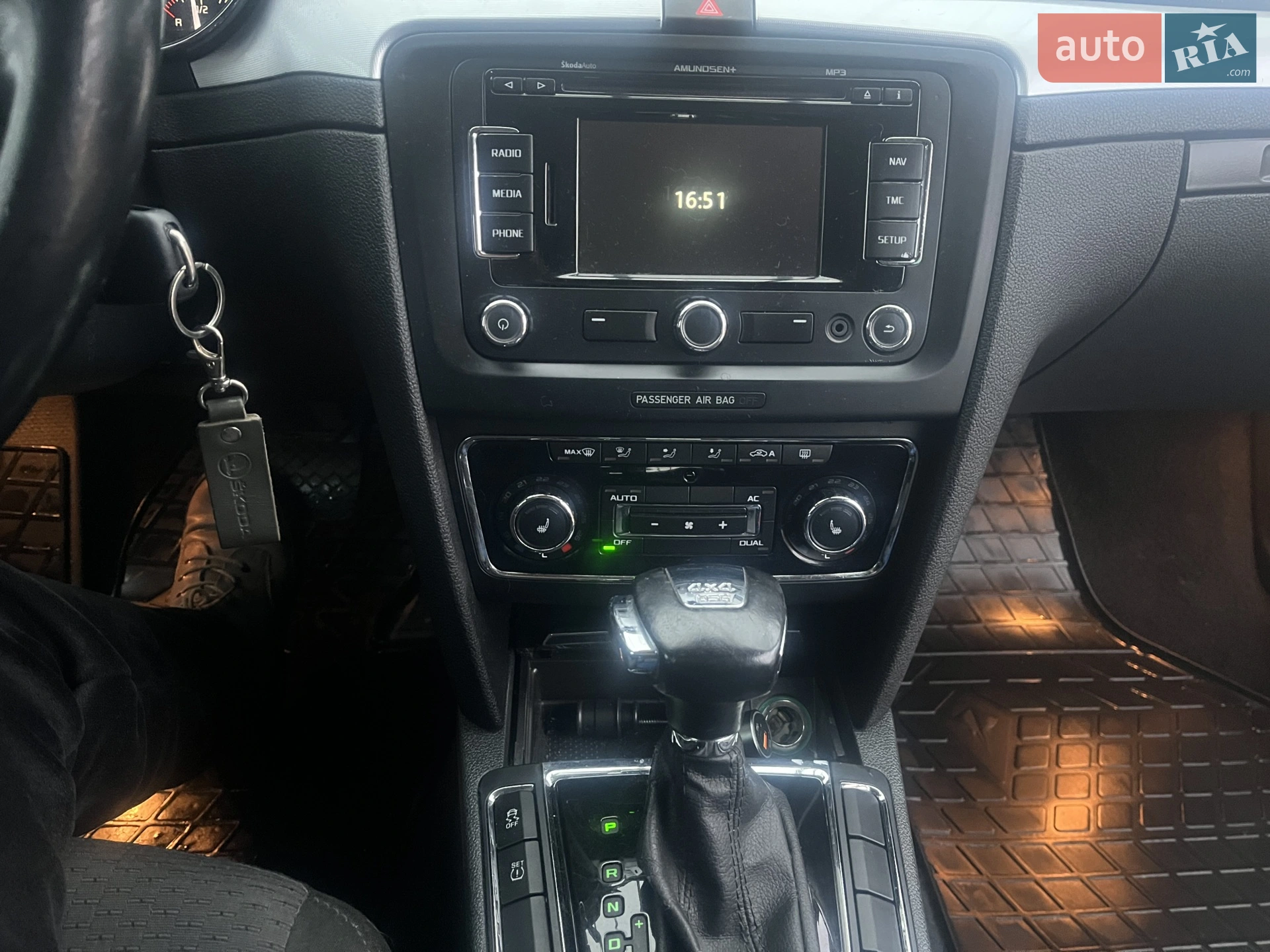 2012 Skoda Superb - мініатюра 12