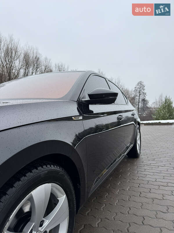 Лифтбек Skoda Superb 2019 в Бродах