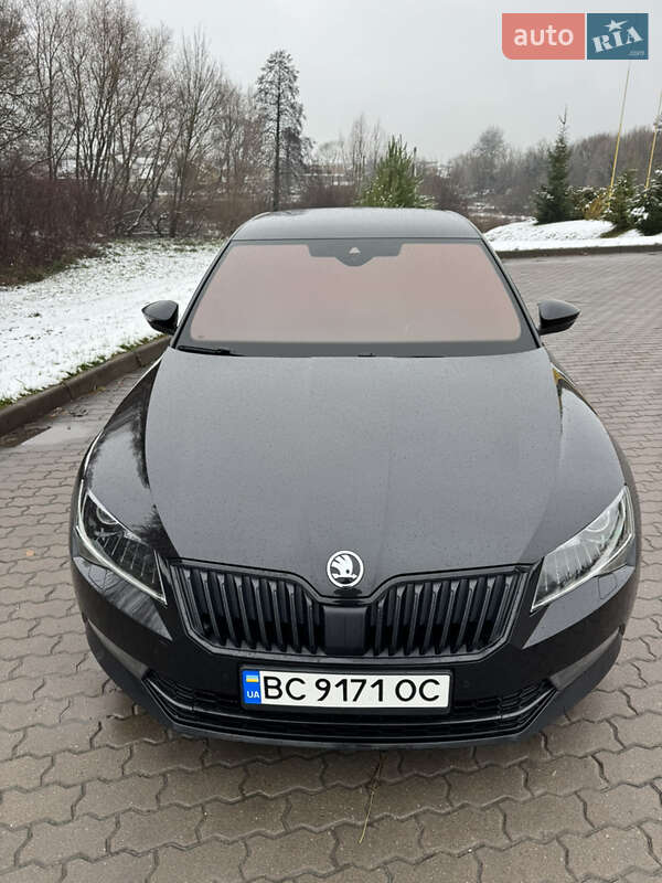 Лифтбек Skoda Superb 2019 в Бродах