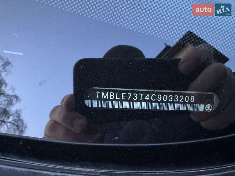 Универсал Skoda Superb 2011 в Почаеве