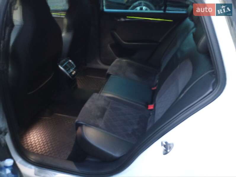 Универсал Skoda Superb 2019 в Изяславе