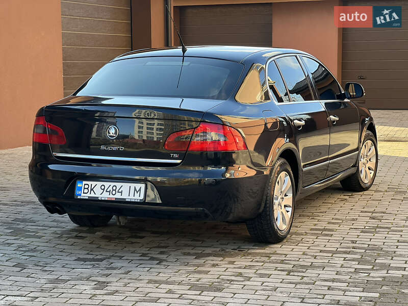 Лифтбек Skoda Superb 2008 в Ровно