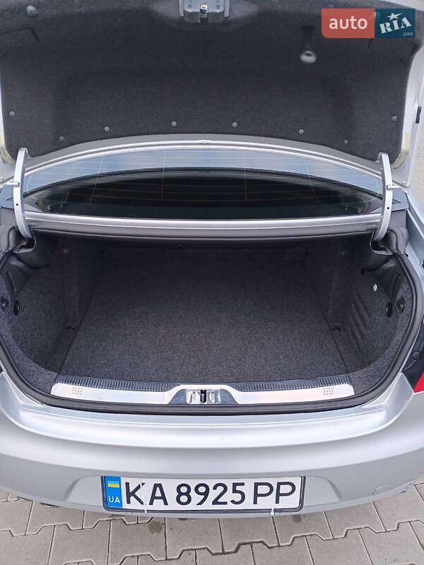 Лифтбек Skoda Superb 2013 в Киеве