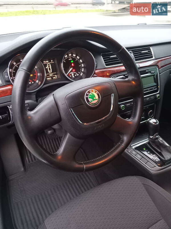 Лифтбек Skoda Superb 2013 в Киеве