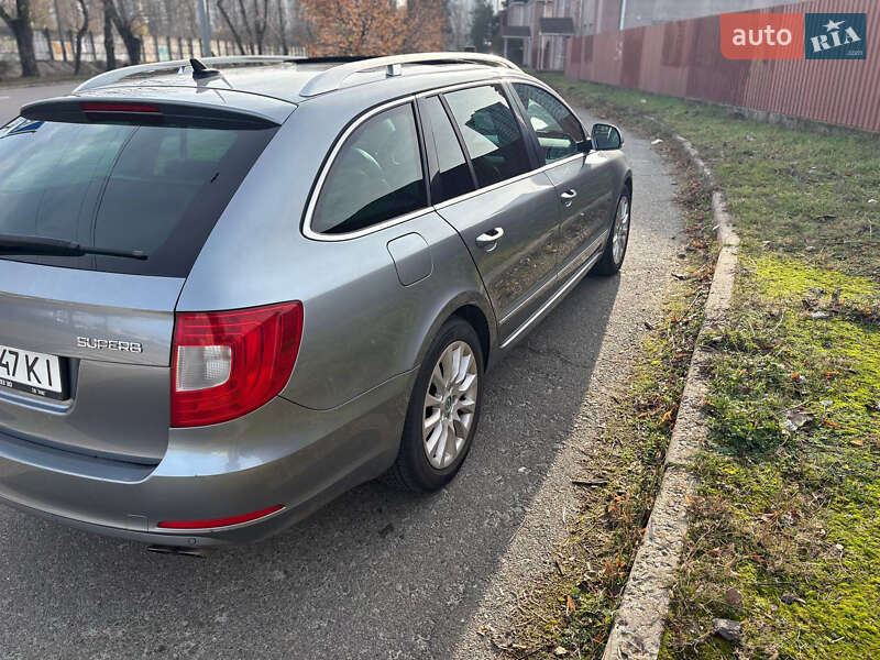 Универсал Skoda Superb 2012 в Киеве