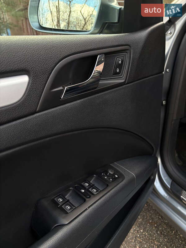 Универсал Skoda Superb 2012 в Киеве