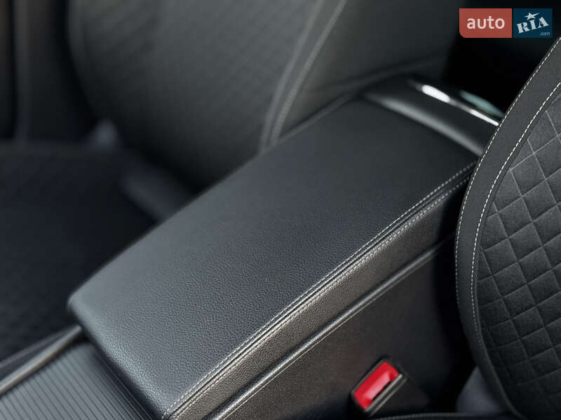 Універсал Skoda Superb 2022 в Дрогобичі