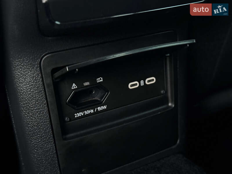 Універсал Skoda Superb 2022 в Дрогобичі