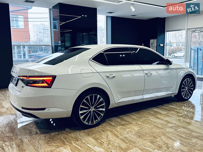 Ліфтбек Skoda Superb 2021 в Києві