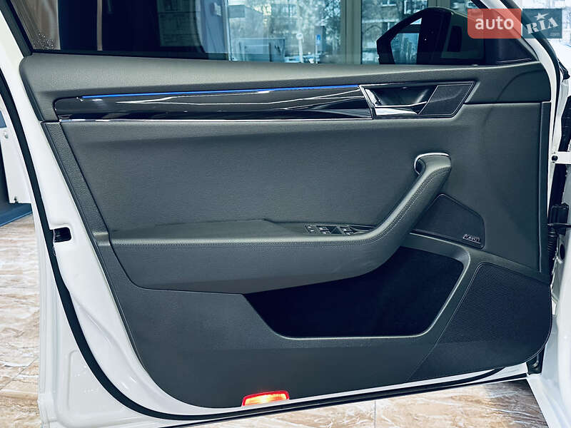 Ліфтбек Skoda Superb 2021 в Києві