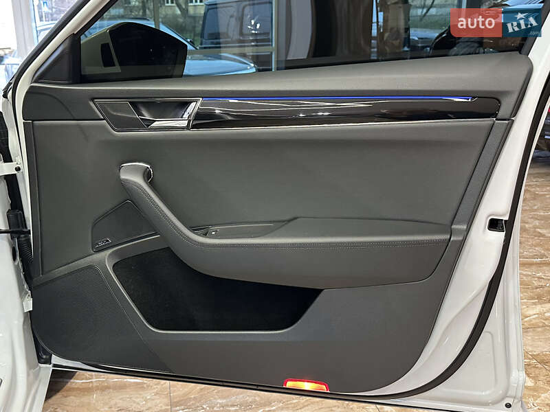 Ліфтбек Skoda Superb 2021 в Києві