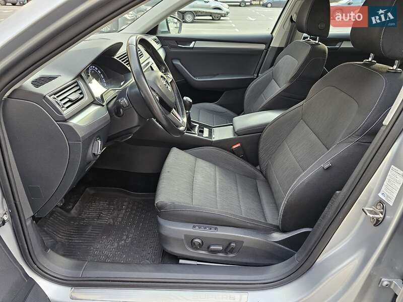 Універсал Skoda Superb 2016 в Києві фото 36 Універсал Skoda Superb 2016 в Києві