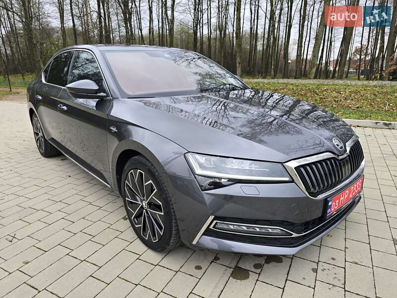 Лифтбек Skoda Superb 2021 в Ковеле