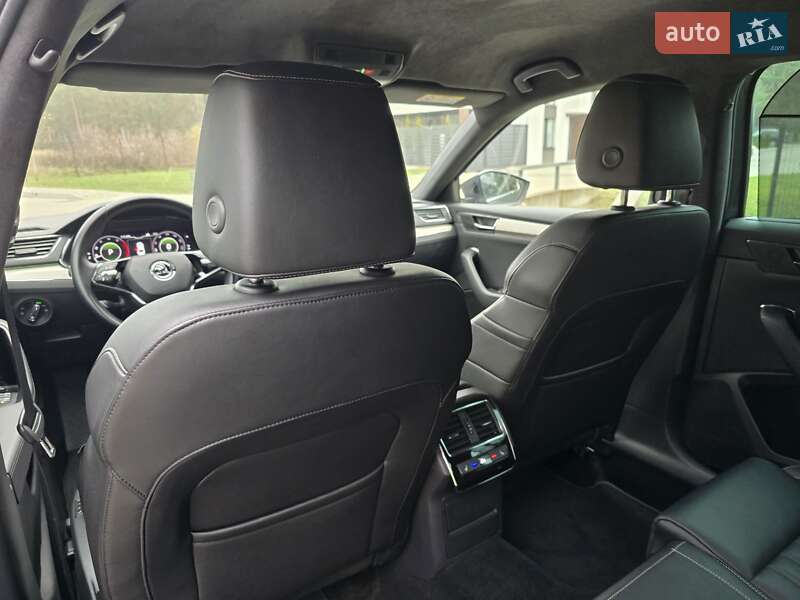Лифтбек Skoda Superb 2021 в Ковеле