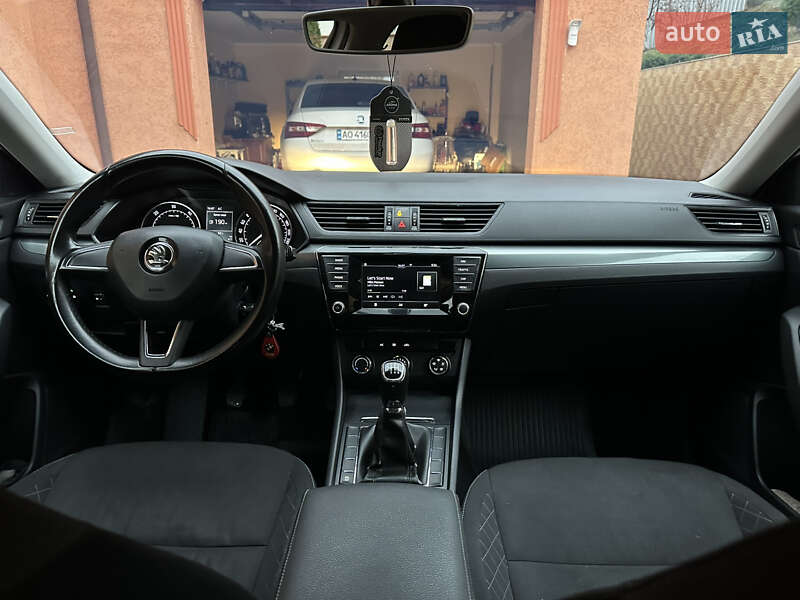 Універсал Skoda Superb 2016 в Мукачевому