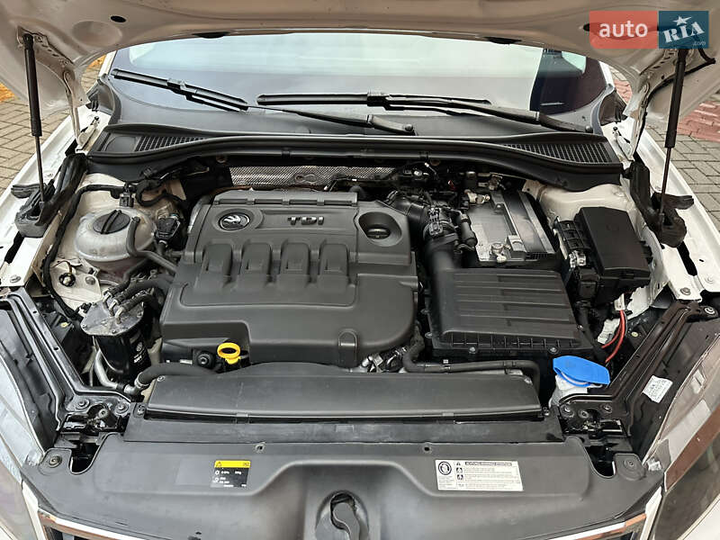 Універсал Skoda Superb 2016 в Мукачевому