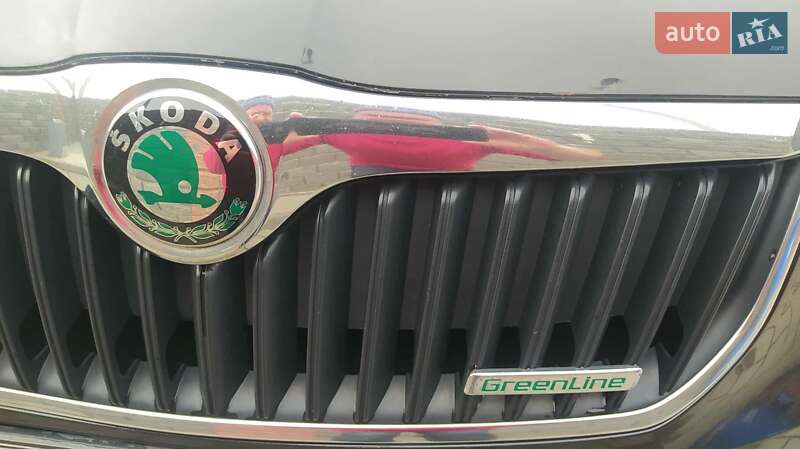 Ліфтбек Skoda Superb 2012 в Виноградові