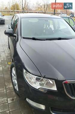 Ліфтбек Skoda Superb 2012 в Виноградові