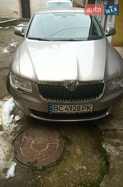 Ліфтбек Skoda Superb 2010 в Стрию
