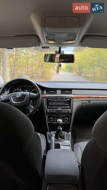 Ліфтбек Skoda Superb 2013 в Запоріжжі