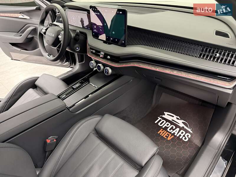 Лифтбек Skoda Superb 2025 в Киеве