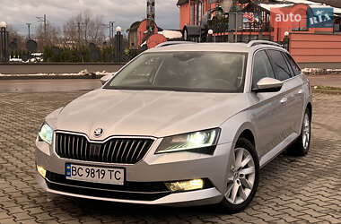 Универсал Skoda Superb 2019 в Дрогобыче