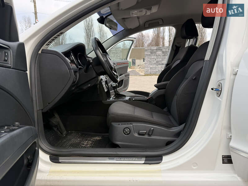 Ліфтбек Skoda Superb 2012 в Звягелі фото 21 Ліфтбек Skoda Superb 2012 в Звягелі