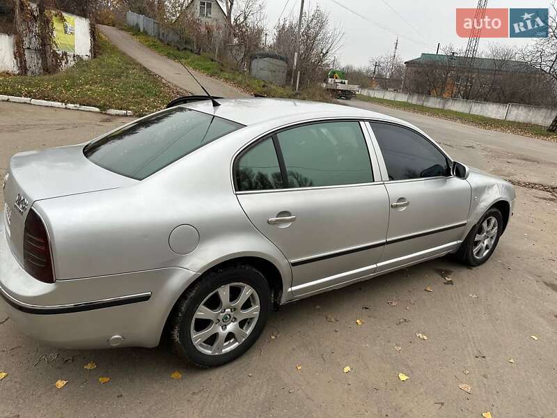 Ліфтбек Skoda Superb 2002 в Білій Церкві