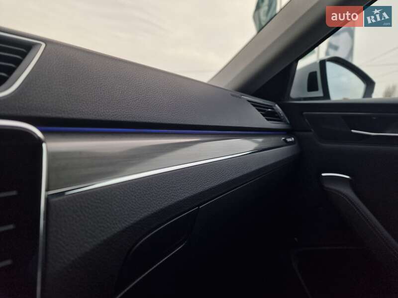 Універсал Skoda Superb 2019 в Хмельницькому