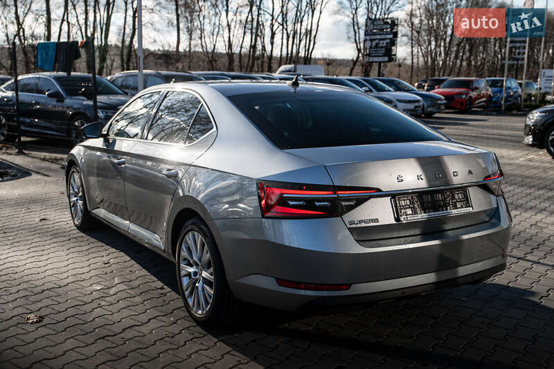 Ліфтбек Skoda Superb 2020 в Львові