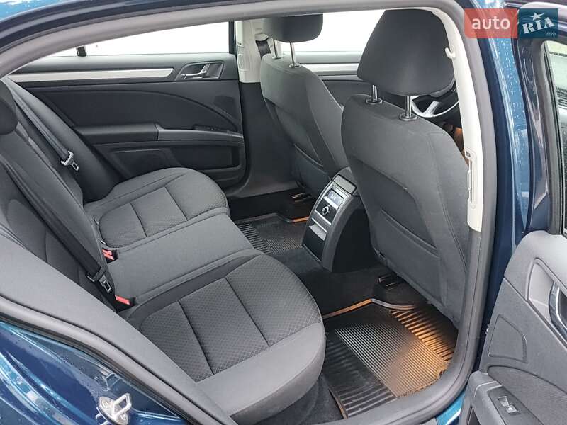 Лифтбек Skoda Superb 2014 в Дубно